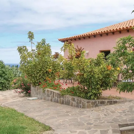 Del Cancel Apartment *